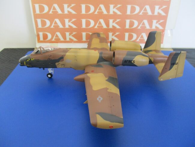 1/72 Modellino Aereo Aircraft A-10A Thunderbolt II 917th TFW Iraq 1990 Easy Mode - immagine 2