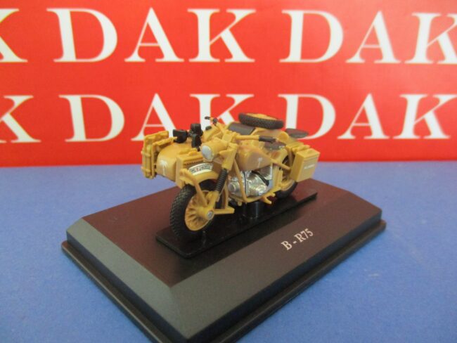 Die cast 1/43 Modellino Moto BMW R-75 + Sidecar Deutsche Afrika Korps Cararama - immagine 2