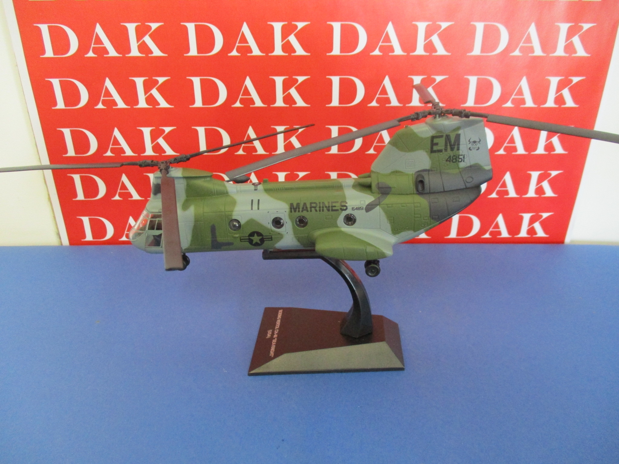 Die cast 1/72 Modellino Elicottero Helicopter Boeing Vertol CH-46E Sea Night USA