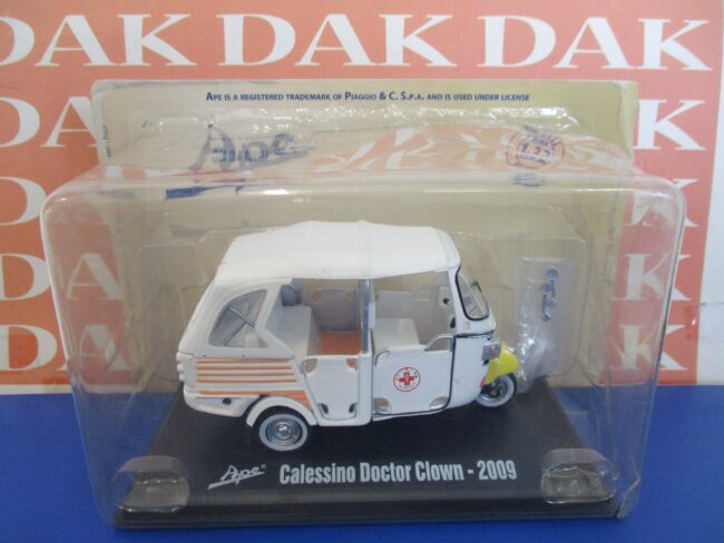 Die cast 1/32 Modellino Ape Calessino Doctor Clown 2009