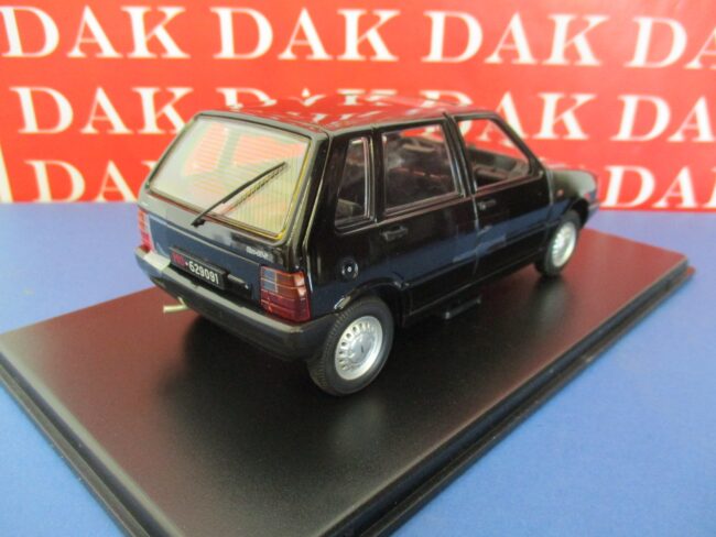 Die cast 1/24 Modellino Auto Fiat Uno 55S  5 doors 1983 - immagine 3