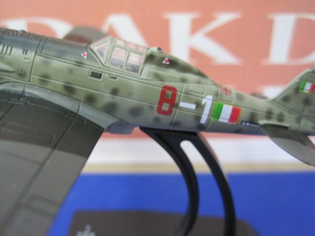 Die cast 1/100 Modellino Aereo Aircraft Macchi MC 205 Veltro 1a Squadriglia RSI - immagine 4
