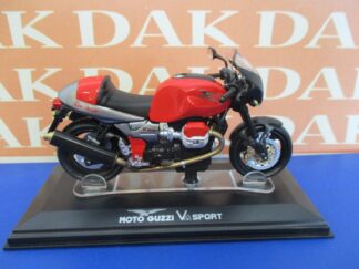 Die cast 1/24 Modellino Moto Guzzi V11 Sport by Starline