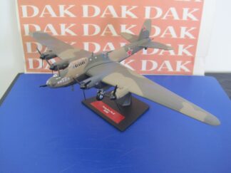 Die cast 1/144 Modellino Aereo Aircraft Petlyakov PE-8 USSR