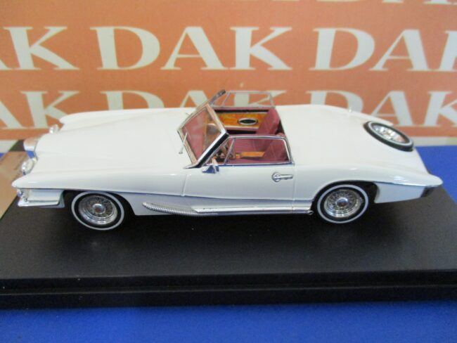 Die cast 1/43 Modellino Auto Stutz Blackhawk Convertible 1971 White by Premiun X