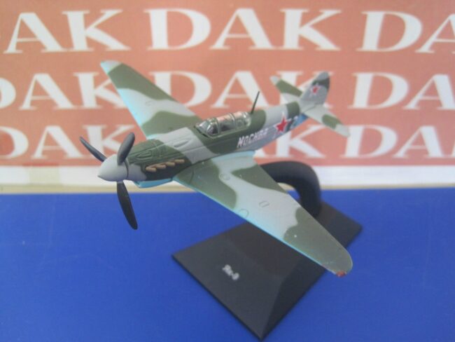 Die cast 1/90 Modellino Aereo Aircraft Yakovlev Yak-9 URSS USSR