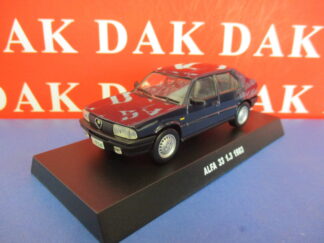 Die cast 1/43 Modellino Auto Carabinieri Alfa Romeo 33 1.3 1983 blu