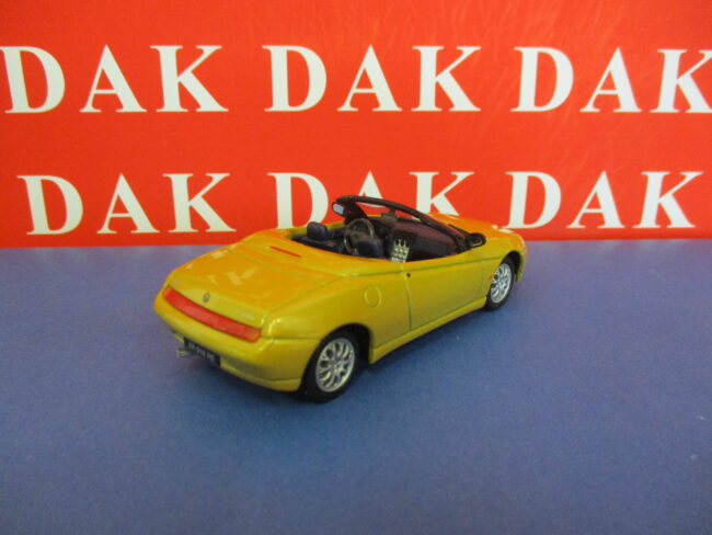 Die cast 1/43 Modellino Auto Alfa Romeo Spider 2005 by Solido - immagine 3