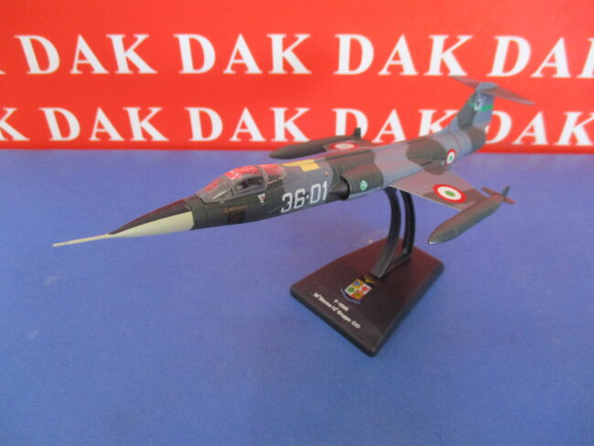 Die cast 1/100 Modellino Aereo Aircraft F-104 S 36 Stormo 12 Gruppo C.I.O. - immagine 2