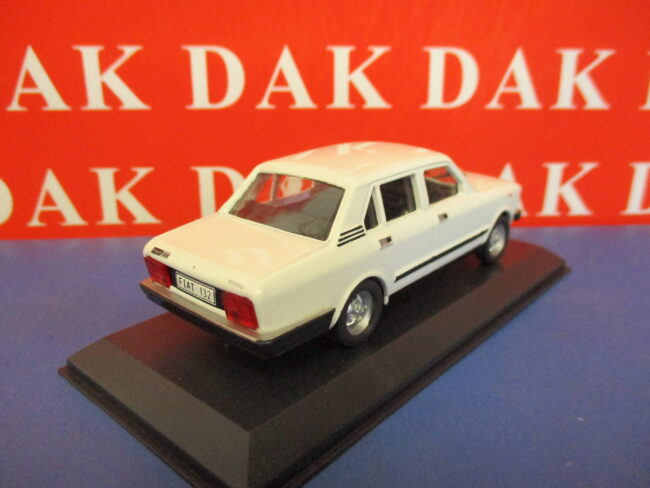Die cast 1/43 Modellino Auto Fiat 132 - immagine 3