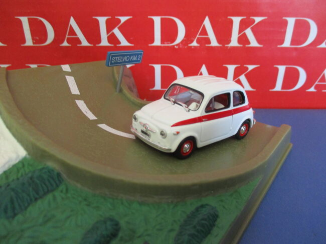 Die cast 1/43 Modellino Auto Diorama Fiat Nuova 500 Sport Stelvio - immagine 2
