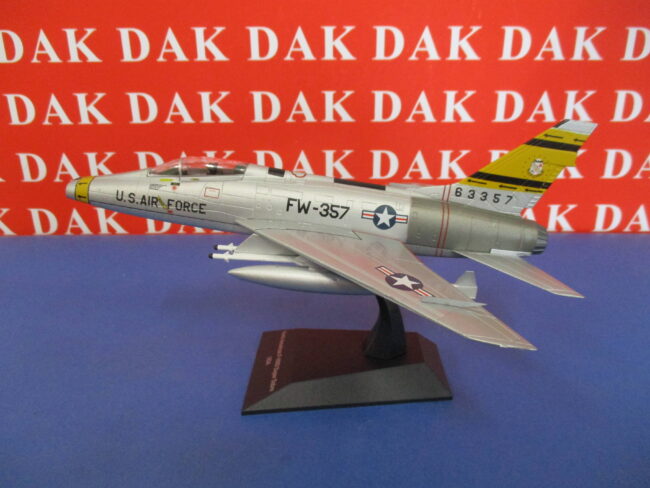 Die cast 1/72 Modellino Aereo Aircraft North American F100D Super Sabre (USA) - immagine 2