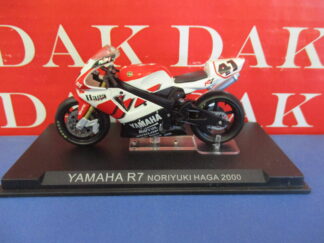 Die cast 1/24 Modellino Moto GP Yamaha R7 Noriyuki Haga 2000