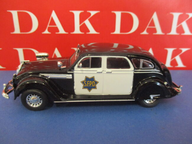 Die cast 1/43 Modellino Auto Polizia Police Chrysler Airflow San Franscisco