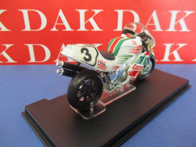 Die cast 1/24 Modellino Moto GP Honda RC45 John Kocinsky 1997 - immagine 3