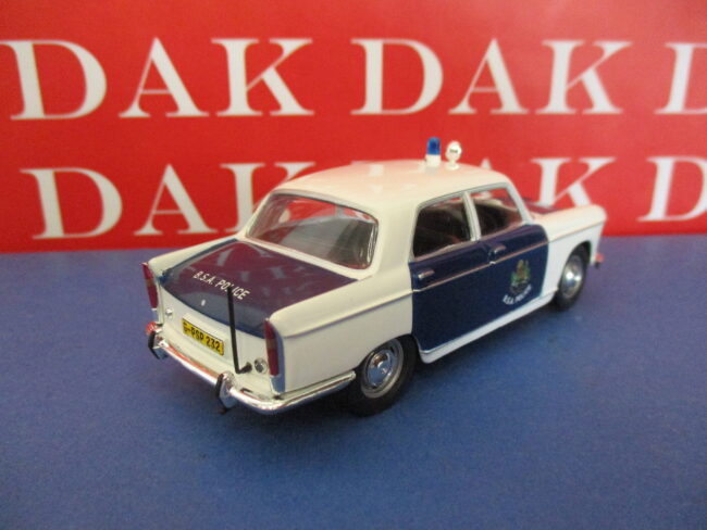 Die cast 1/43 Modellino Auto Polizia Police B.S.A Peugeot 404 - immagine 3