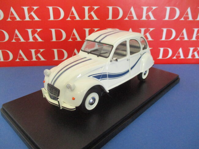 Die cast 1/24 Modellino Auto Citroen 2CV France 3 1983 - immagine 2
