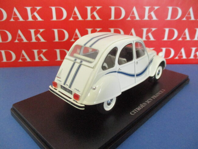 Die cast 1/24 Modellino Auto Citroen 2CV France 3 1983 - immagine 3