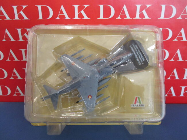 Die cast 1/100 Modellino Aereo Aircraft EAV-8B Plus Matador II Spain ( Harrier ) - immagine 6