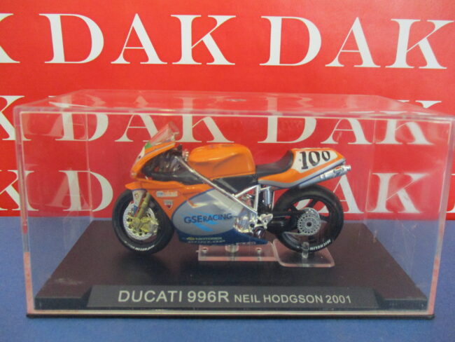 Die cast 1/24 Modellino Moto GP Ducati 996R Neil Hodgson 2001 - immagine 4