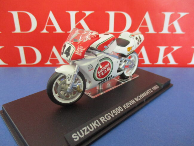 Die cast 1/24 Modellino Moto GP Suzuki RGV500 Kevin Schwantz 1993 - immagine 2