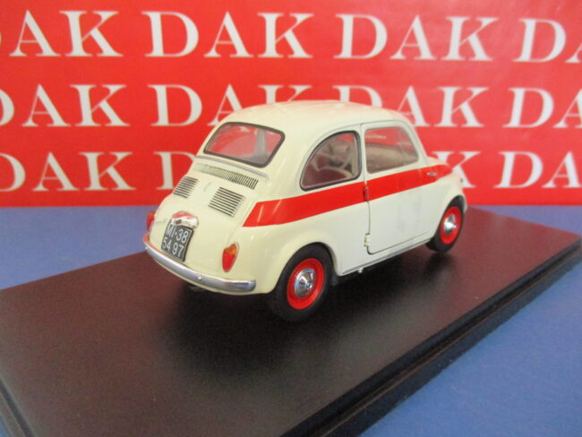 Die cast 1/24 Modellino Auto Fiat Nuova 500 Sport 1958 - immagine 3