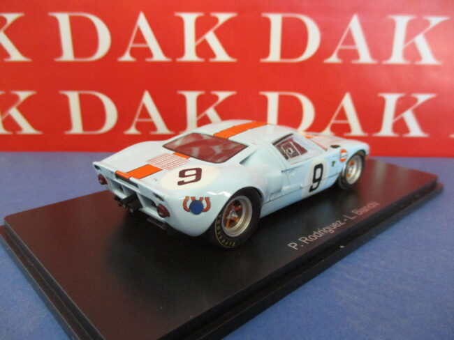 Die cast 1/43 Modellino Auto Ford GT40 Gulf 24H Le Mans 1968 P. Rodriguez - immagine 3