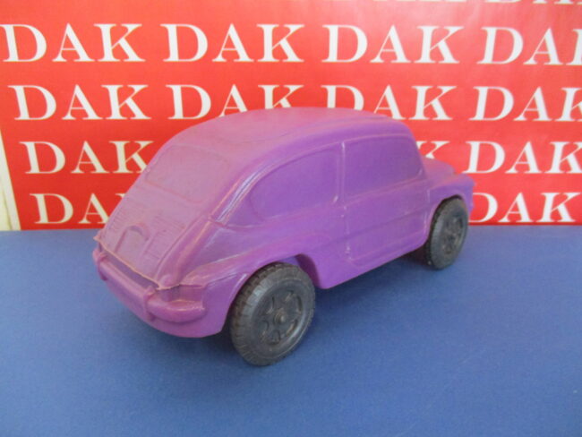 Obsoleto Vintage Old Toys 1/16 1/17 Fiat Seat 600 viola - immagine 3