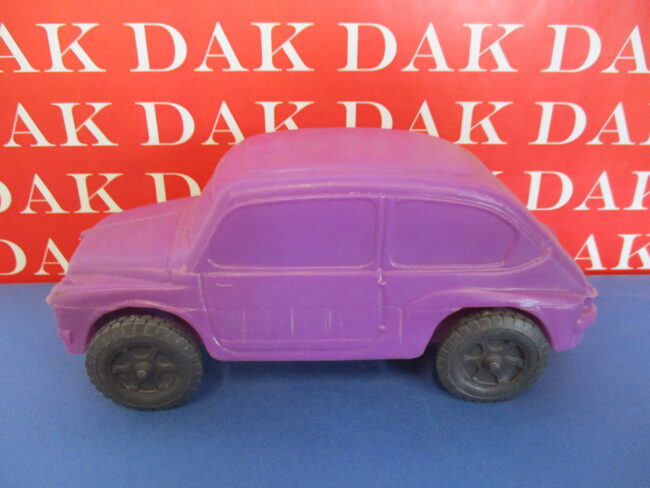 Obsoleto Vintage Old Toys 1/16 1/17 Fiat Seat 600 viola