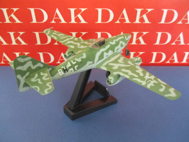 1/72 Modellino Aereo Aircraft Messerschmitt Me 262A 2a b3 BH 1/KG 54 1945 - immagine 6