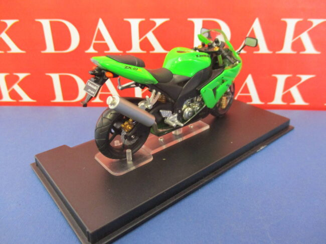 Die cast 1/24 Modellino Moto Kawasaki ZX-10R - immagine 3