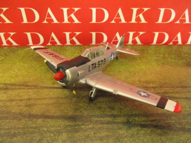 1/72 Modellino Aereo Aircraft North American LT-6G Texan 6147th TCG Korea War - immagine 5