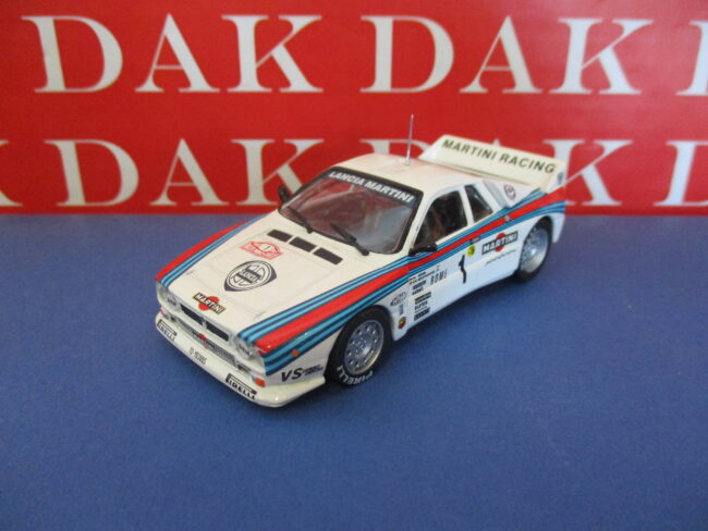 Die cast 1/43 Set Assistenza Rally Lancia 037 Martini Fiat 242 RMC W. Rohrl 1983 - immagine 7
