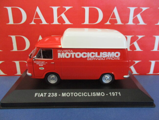 Die cast 1/43 Modellino Furgone Van Fiat 238 Motociclismo 1971