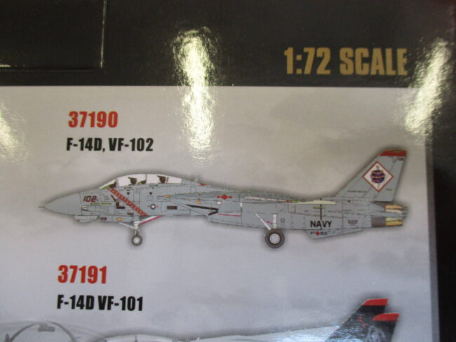 1/72 Modellino Aereo Aircraft Grumman F-14D Tomcat VF-213 USS Constellation - immagine 9