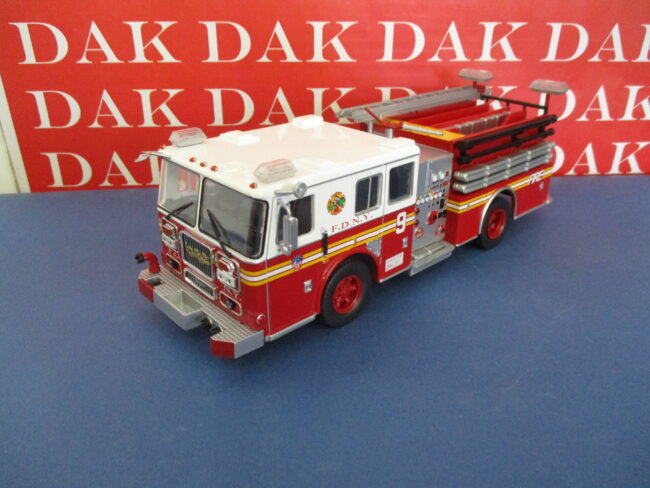Die cast 1/43 Modellino Camion Truck Pompieri Seagrave Pumper F.D.N.Y. USA - immagine 2