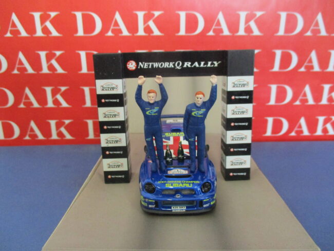 Die cast 1/43 Modellino Auto Diorama Subaru Impreza WRC Rally RAC 2001 R. Burns - immagine 3