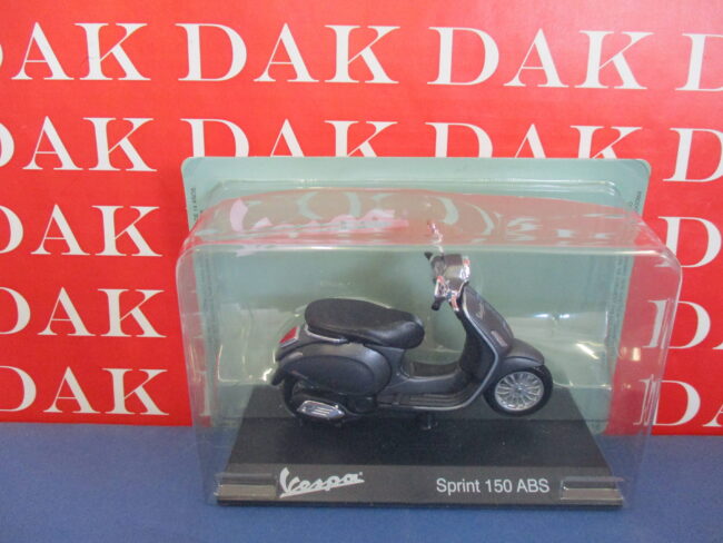 Die cast 1/18 Modellino Motorino Scooter Vespa Sprint 150 ABS 2014