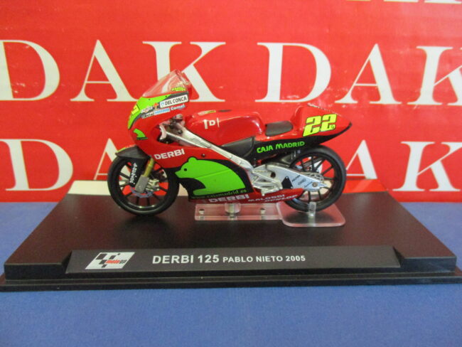 Die cast 1/24 Modellino Moto GP Derbi 125 Pablo Nieto 2005