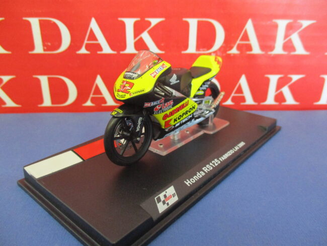 Die cast 1/24 Modellino Moto GP Honda RS125 Fabrizio Lai 2005 - immagine 2