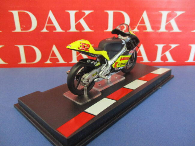 Die cast 1/24 Modellino Moto GP Honda RS125 Fabrizio Lai 2005 - immagine 3