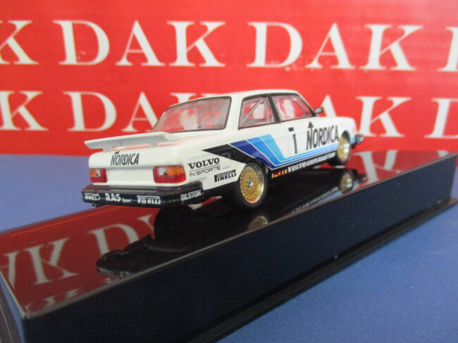Die cast 1/43 Modellino Auto Volvo 240 ETCC-Brno 1986 J. Cecotto by Ixo - immagine 3