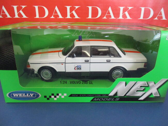 Die cast 1/24 Modellino Auto Polizia Polizia Volvo 240 GL Belgio 1986 by Welly - immagine 4