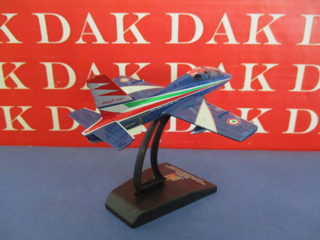 Die cast 1/100 Modellino Aereo Aircraft Aermacchi MB-339 Frecce Tricolori 60 Ann - immagine 4