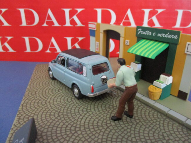 Die cast 1/43 Modellino Auto Diorama Fiat 500 Giardiniera (Frutta e Verdura) - immagine 3