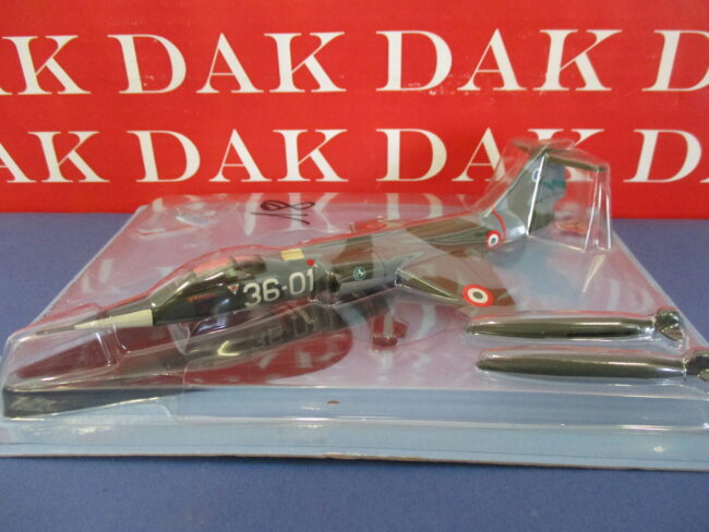 Die cast 1/100 Modellino Aereo Aircraft Lockheed F-104 S 36 Stormo Italy Italeri