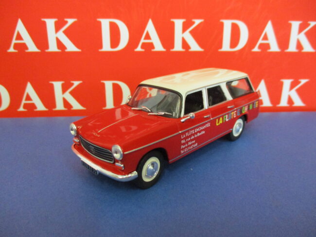 Die cast 1/43 Modellino Auto Diorama Peugeot 404 Break - immagine 2
