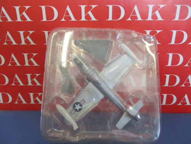 Die cast 1/100 Modellino Aereo Aircraft Republic F-84E 31st FW USAF 1950 - immagine 4