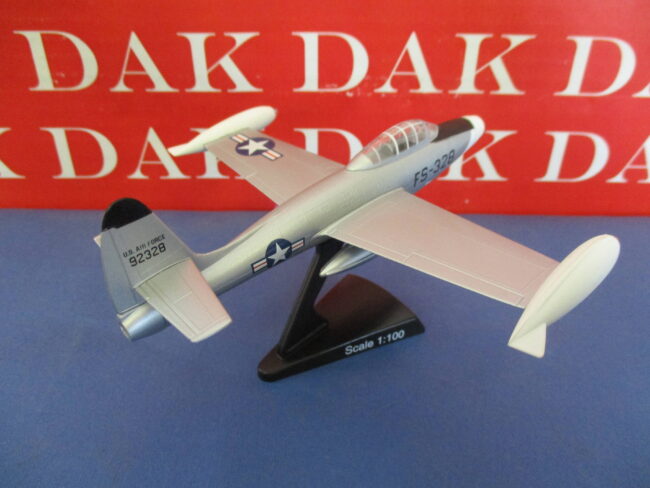 Die cast 1/100 Modellino Aereo Aircraft Republic F-84E 31st FW USAF 1950 - immagine 3