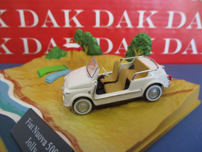 Die cast 1/43 Modellino Auto Diorama Fiat Nuova 500 Jolly Spiaggia - immagine 2
